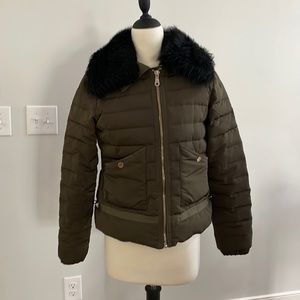 Massimo Dutti, army green jacket, with black detachable faux fur hood, size M